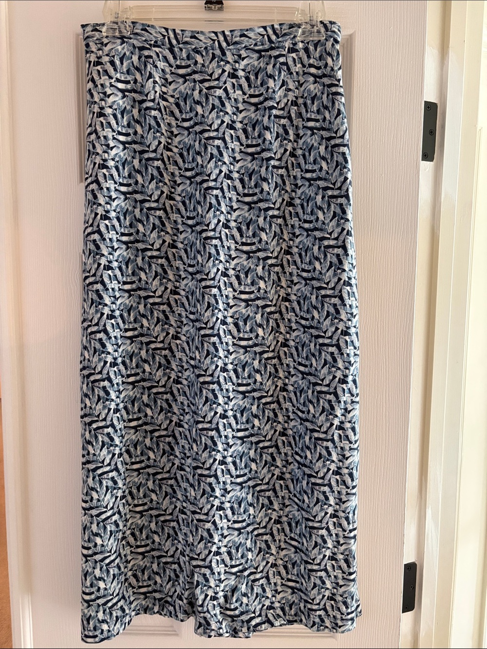 Navy and White Leaf-Print Maxi Skirt